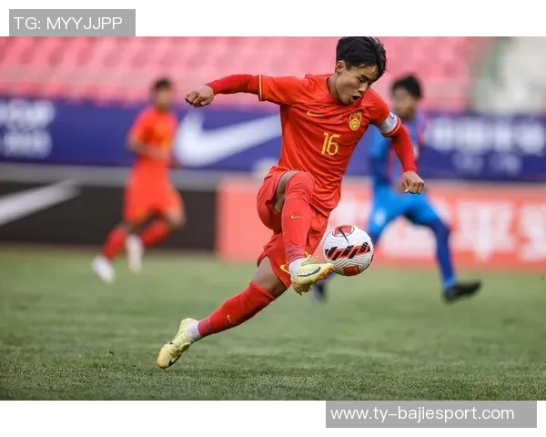 周欣怡精彩凌空垫射再添一球中国U17女足3-0领先挪威U17女足展现强劲实力